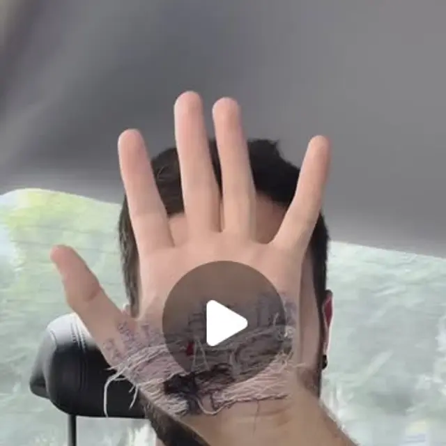 Reel de David Catá, artista visual, en Instagram