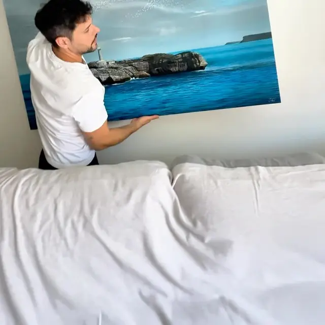 Reel de David Catá, artista visual, en Instagram